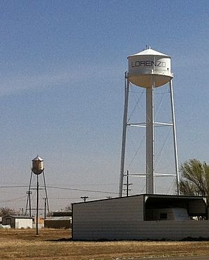 Archivo:Lorenzo Texas water towers