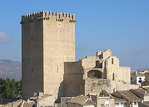 Archivo:Moratalla castillo medieval 2