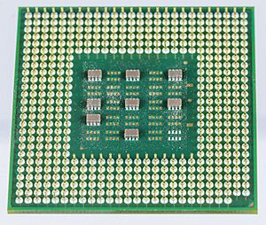 Archivo:Pentium 4 - SL5TK - pin side-3057
