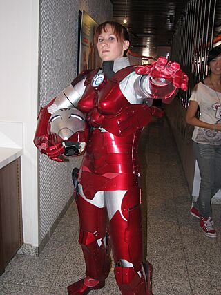Pepper Potts Cosplayer at the 2010 Comic-Con International.jpg