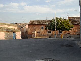 Pinós. Ubeda. Plaça.JPG