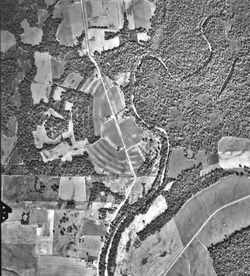 Archivo:Povery Point Site, Louisiana, Aerial Photograph