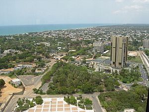 Quartier des administrations (Lomé, Togo).jpg