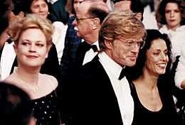 Archivo:Redford Milagro Cannes 1988