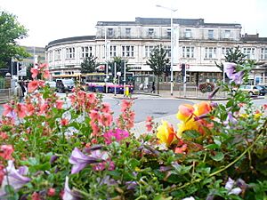 Archivo:Swansea Railway Station - geograph.org.uk - 1484946
