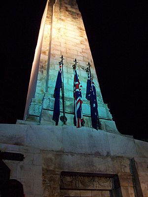 Archivo:WGNT Cenotaph 07 ANZAC