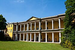 Archivo:West Wycombe Park (7322661126)