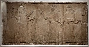 Archivo:Assiri, il re assiro tukul-apil-esharra III riceve gli omaggi, 745-727 ac ca