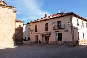 Archivo:Ayuntamiento de Puebla de San Miguel