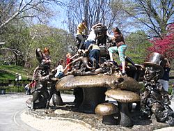 Archivo:Central Park- Alice in Wonderland(2008)