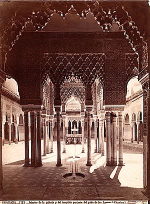 Archivo:Court of the Lions, Alhambra by Juan Laurent