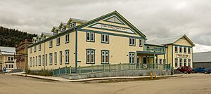 Archivo:Escuela de artes visuales, Dawson City, Yukón, Canadá, 2017-08-27, DD 26