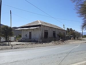 Archivo:Estacion Huatulame, bodegas