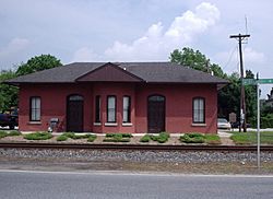 Former train station in Wyoming, Delaware, June 2005.JPG