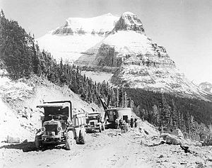 Archivo:Going to the Sun Mountain 1932