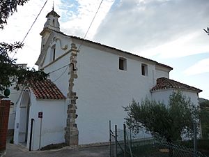 Archivo:Hermitage of Virgen de los Desamparados, Montanejos 03