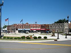Archivo:Hodgenville KY Town Square