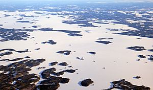 Archivo:Lake Saimaa aerial