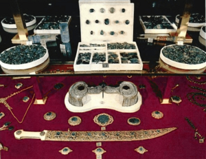 Archivo:Nader Shah Jewels 3 - edited
