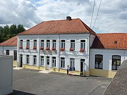 Ouve-Wirquin (Pas-de-Calais) mairie et école.JPG
