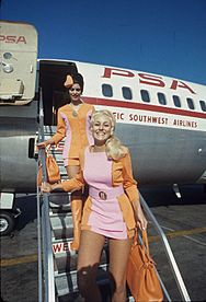 Archivo:Pacific Southwest Airlines female flight attendants