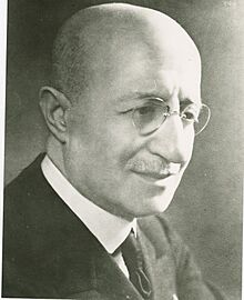 Photo Portrait of the Italian composer Francesco Cilea 1930 - Touring Club Italiano 11 5259.jpg