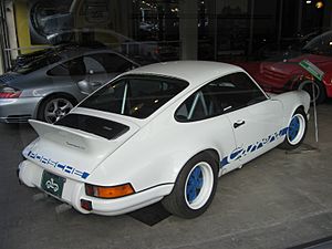Archivo:Porsche Carrera RS white - blue
