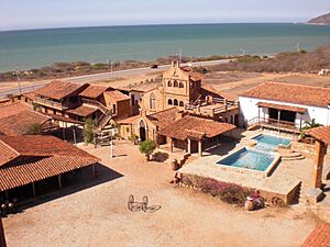 Archivo:Pueblos de Margarita desde lo mas alto - panoramio