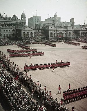 Archivo:Trooping the Colour, 1956