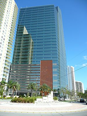 Archivo:1450 Brickell back view
