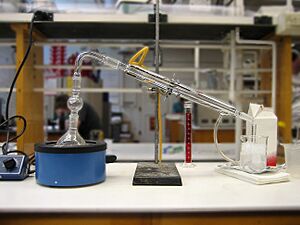 Archivo:Distillation 2-b