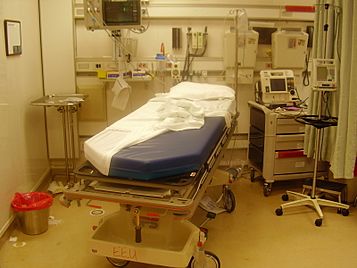 Archivo:ER room after a trauma
