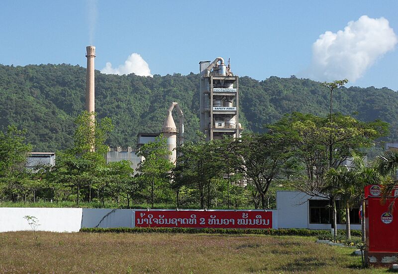 FactoryVangVieng1