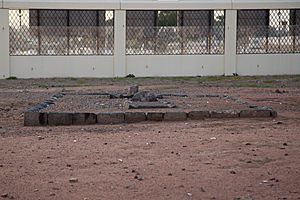 Archivo:Hamza ibn Abdul-Muttalib Grave at Uhud
