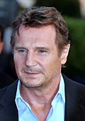 Archivo:Liam Neeson Deauville 2012 2