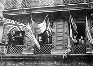 Archivo:Luxembourgers celebrating 1918