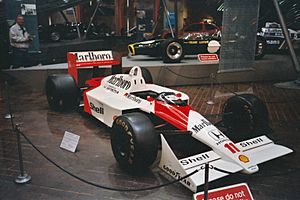 Archivo:McLaren MP4-4