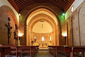 Archivo:Peñarandilla, Iglesia, Interior