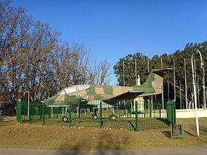 Archivo:PilarAvion