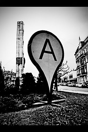 Archivo:Sign of Google in the centre of Szczecin