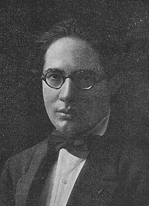 Archivo:1916-11-27, La Ilustración Artística, Andrés Segovia (cropped)