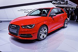 Archivo:Audi - S3 - Mondial de l'Automobile de Paris 2012 - 202