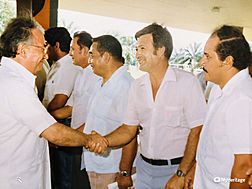 Archivo:Belisario Betancur Cuartas, Benjamín Quiñones, Martín Torres y Luis Silva Segura.1984