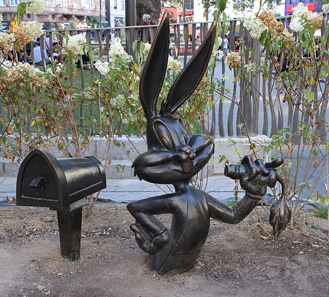 Bugs Bunny Statue Leicester Square