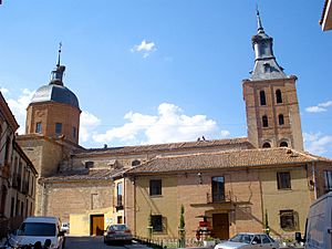 Archivo:Carbonero el Mayor - Iglesia de San Juan Baautista 02