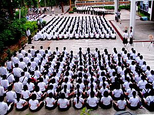 Archivo:Ceremonia de los himnos de facultad