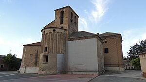 Archivo:Fuentes de Año - Iglesia de Ntra. Sra. de la Asunción