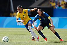 Archivo:Futebol feminino olímpico- Brasil e Suécia no Maracanã (29033096805)