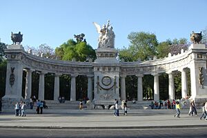 Archivo:Hemiciclo a Benito Juárez