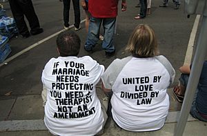 Archivo:If your marriage needs protecting